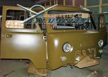 Стекла салона и ветровое перед покраской снимаем.