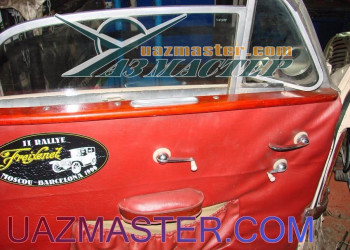 Для открытия ветровой форточки на OPEL KADET использовали механизм с приводом ручки 