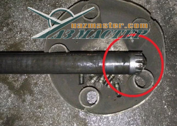 Полуось обломило