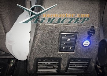 Установка USB зарядки 2 Ам на два гнезда УАЗ ПАТРИОТ с подсветкой