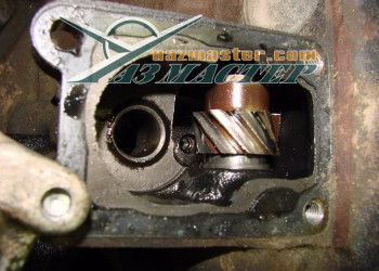 Шестерня привода вала маслянгого насоса ЗМЗ 409 замена