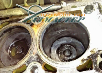Поршень 1-го цилиндра, спекся. Результат не работающей турбины. ПАТРИОТ ЗМЗ-514 Е4 